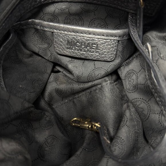 Michael Kors Bowery Black Pebbled Leather Hobo Bag Front Vertical Zip Pockets - Picture 11 of 14